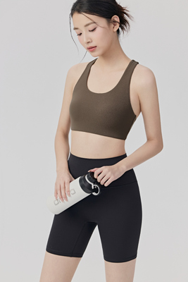 acheter Brassière de sport rembourrée sans coutures marron pour entraînements à fort impact avec tissu respirant et ajustement de soutien online manufacture