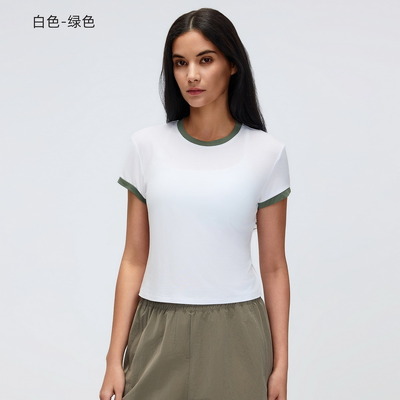 購入 カジュアル＆ワークアウトウェア用 スリムフィット クロップトップ ホワイト＆グリーン トリム リンガーTシャツ online manufacture
